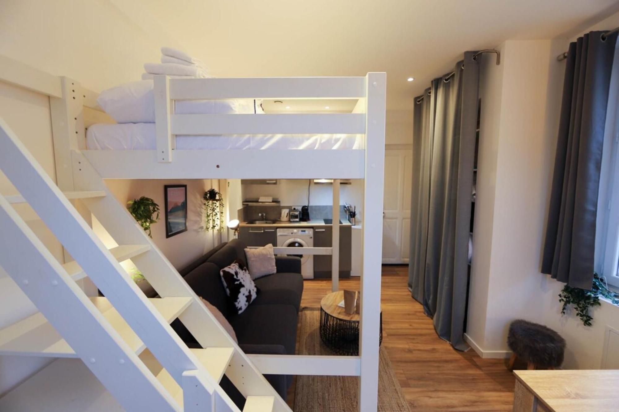 Le Petit Plus - Studio Confortable Avec Parking Apartment Анси Екстериор снимка