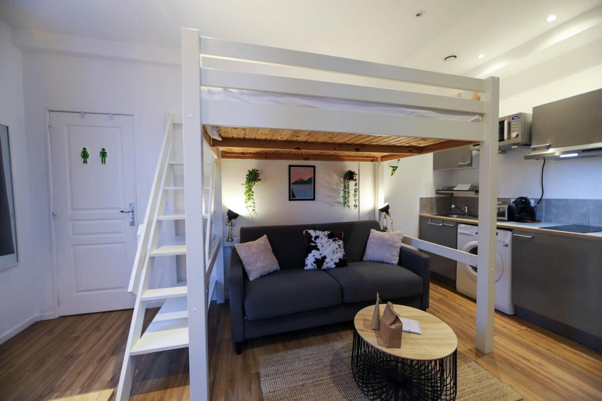 Le Petit Plus - Studio Confortable Avec Parking Apartment Анси Екстериор снимка