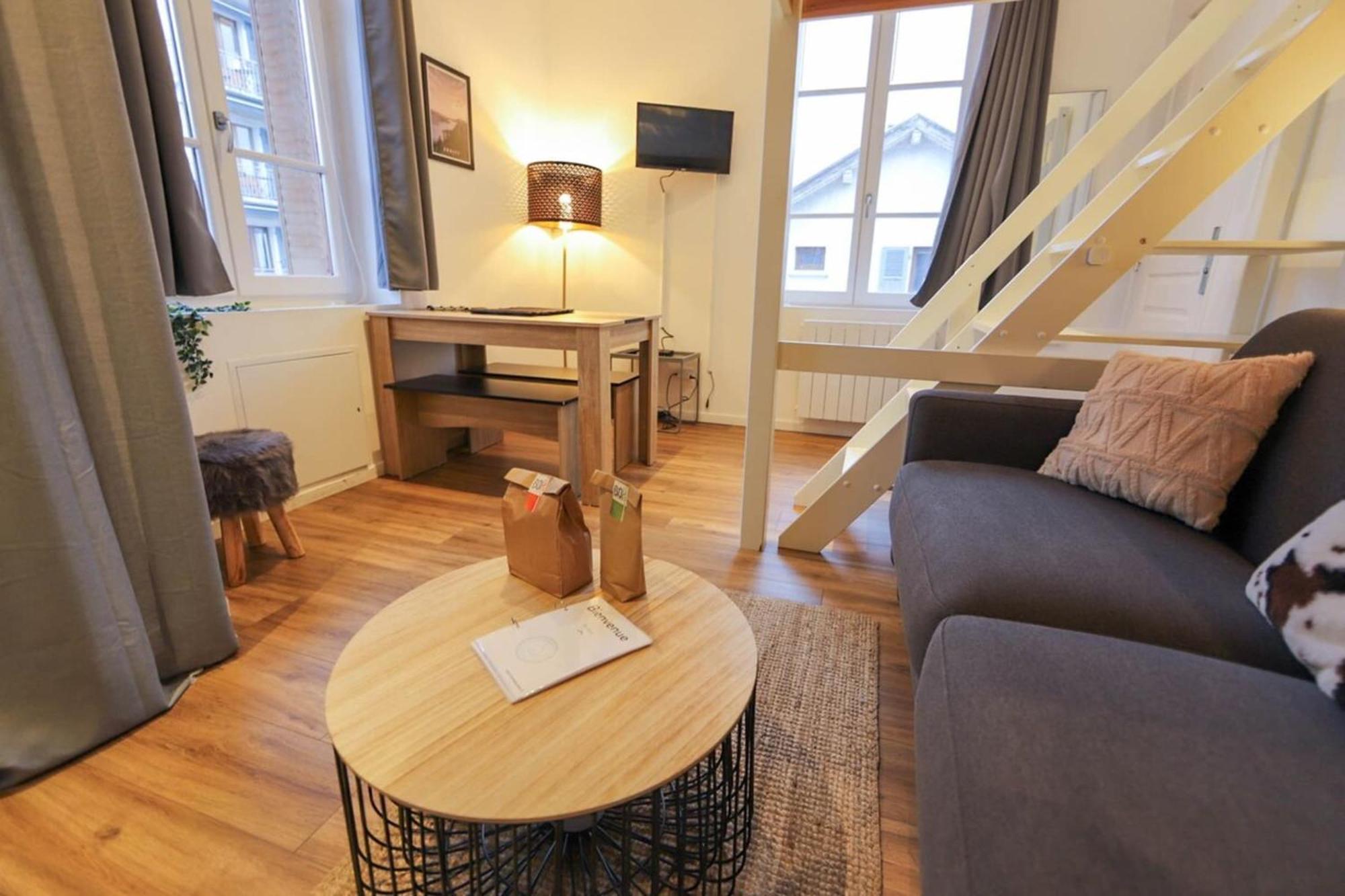 Le Petit Plus - Studio Confortable Avec Parking Apartment Анси Екстериор снимка